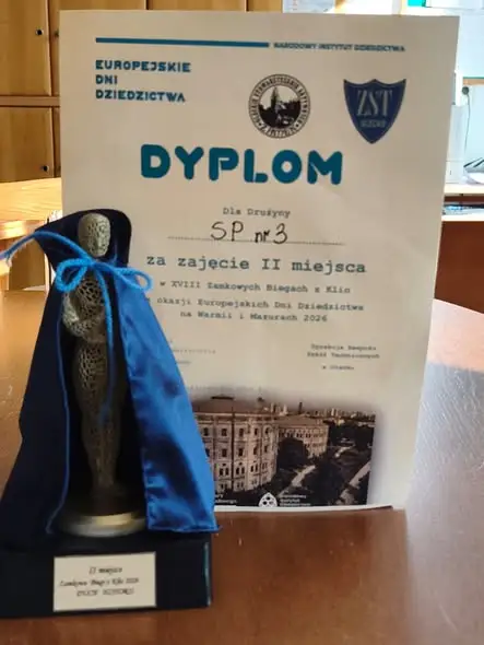 Uczniowie z Olecka na podium Zamkowych Biegów z Klio