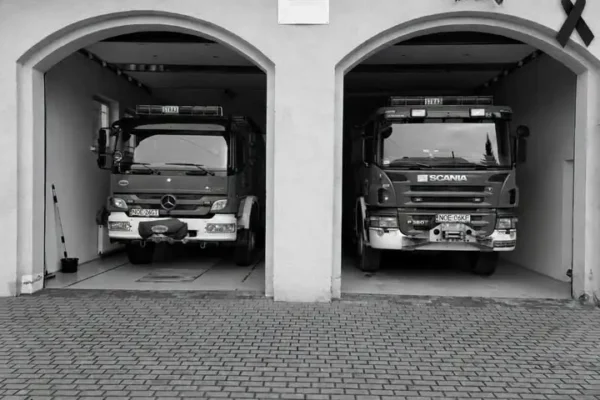 Tragedia w straży pożarnej: zginęło dwóch strażaków. OSP Kowale Oleckie oddało hołd